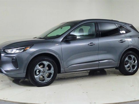 Used 2024 Ford Escape ST-Line image 3