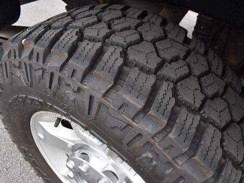 Used 2015 Ford F250 XLT w/ XLT Value Package AWD/4WD image 22