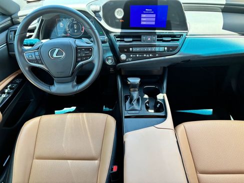 Used 2025 Lexus ES 350 FWD image 12