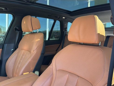 Used 2022 BMW X5 xDrive45e w/ Executive Package image 25