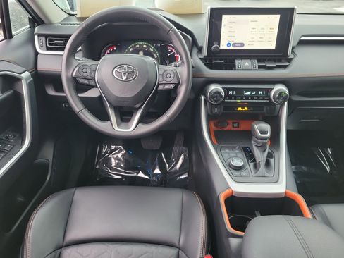 Used 2024 Toyota RAV4 Adventure image 10