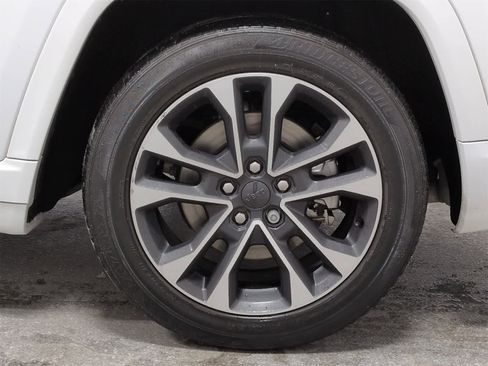 Certified 2023 Jeep Grand Cherokee L Overland image 14