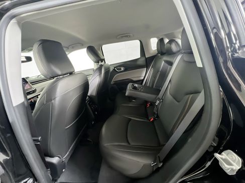 Used 2022 Jeep Compass Limited AWD/4WD image 22