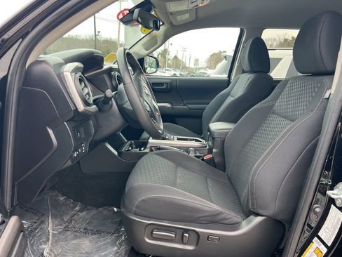 Used 2023 Toyota Tacoma 4x4 Double Cab w/ Trail Edition image 13