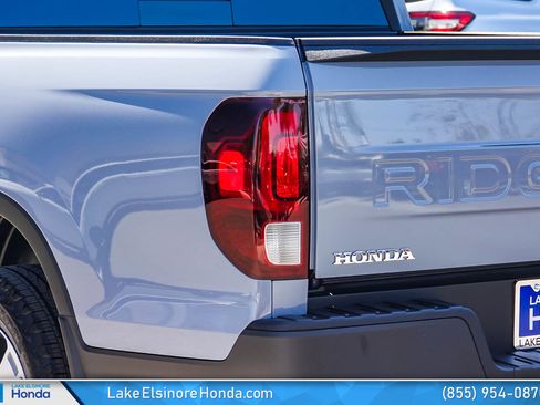 New 2025 Honda Ridgeline RTL image 11