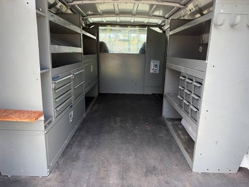 Used 2008 Ford E-250 and Econoline 250 RWD image 14