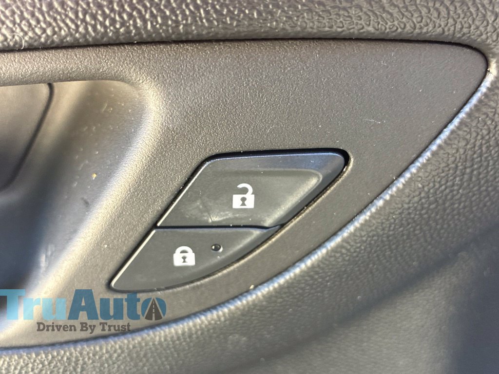 Used 2022 Chevrolet Equinox LT FWD image 13