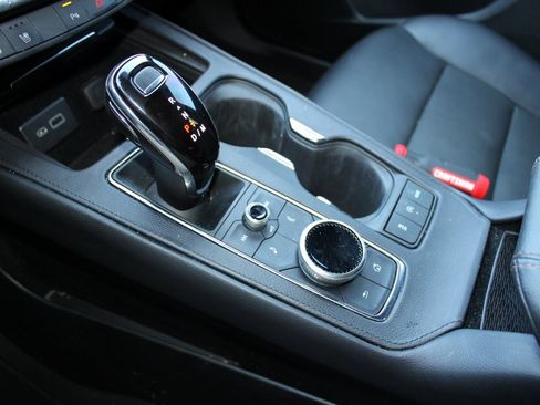 Used 2023 Cadillac XT4 Sport image 27