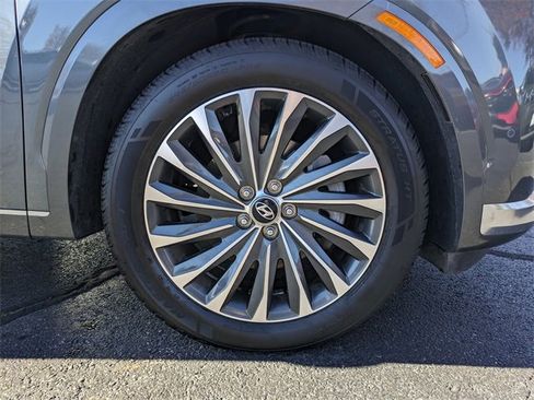 Used 2024 Hyundai Palisade Calligraphy image 11