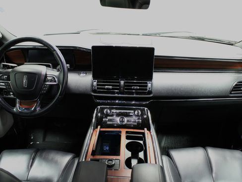 Used 2023 Lincoln Navigator L Reserve image 22