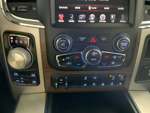 Used 2015 RAM 1500 Laramie w/ Convenience Group AWD/4WD image 22