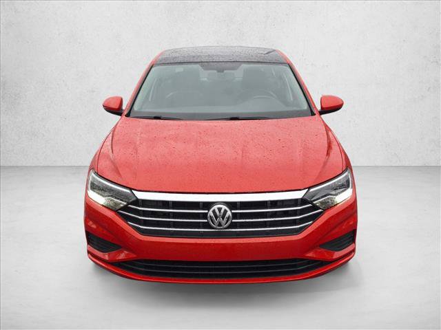 Used 2020 Volkswagen Jetta SE w/ SE Cold Weather Package FWD image 2