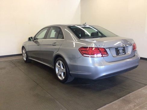 Used 2014 Mercedes-Benz E 350 4MATIC Sedan image 4