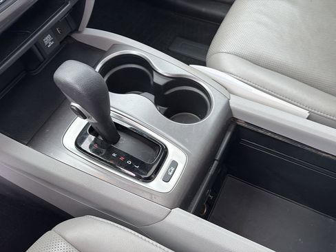 Certified 2019 Honda Ridgeline RTL-T image 17