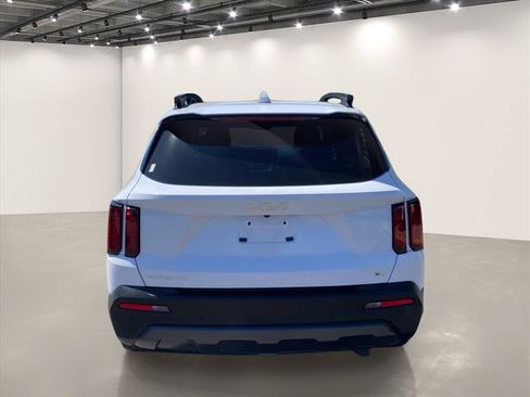 Certified 2023 Kia Sorento X-Line EX AWD/4WD image 7
