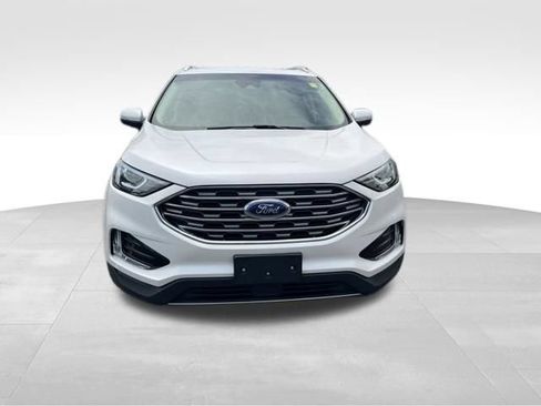 Used 2019 Ford Edge SEL w/ Equipment Group 201A AWD/4WD image 2