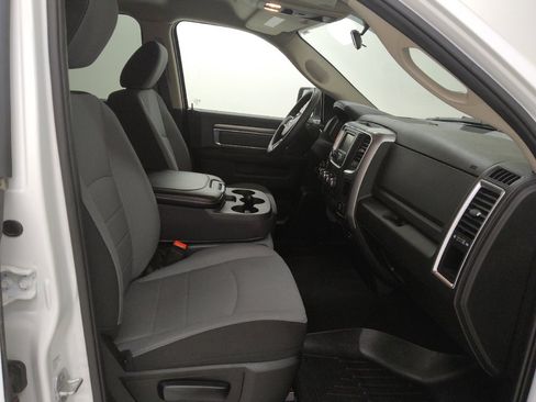 Used 2023 RAM 1500 Classic SLT AWD/4WD image 21