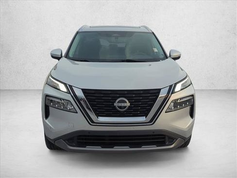 Used 2023 Nissan Rogue SL w/ SL Premium Package FWD image 2