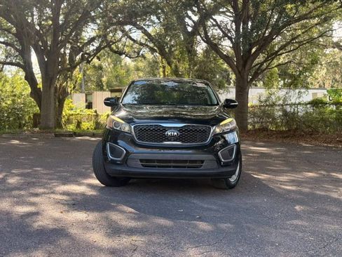 Used 2016 Kia Sorento L FWD image 2