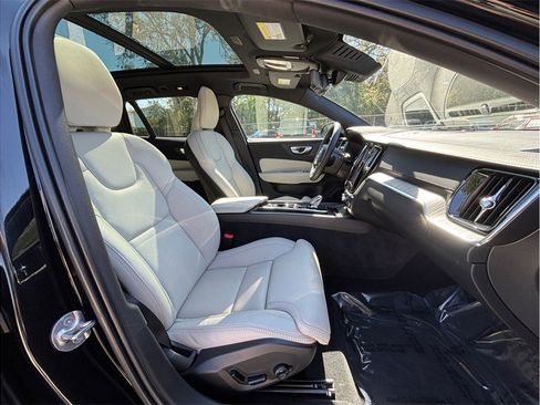 Used 2024 Volvo V60 B5 Cross Country Ultimate w/ Climate Package image 47