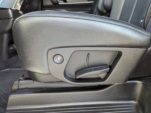 Used 2022 Kia Telluride EX w/ EX Premium Package image 38