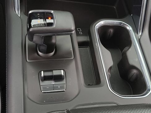 Used 2024 GMC Sierra 1500 Denali w/ Technology Package AWD/4WD image 16