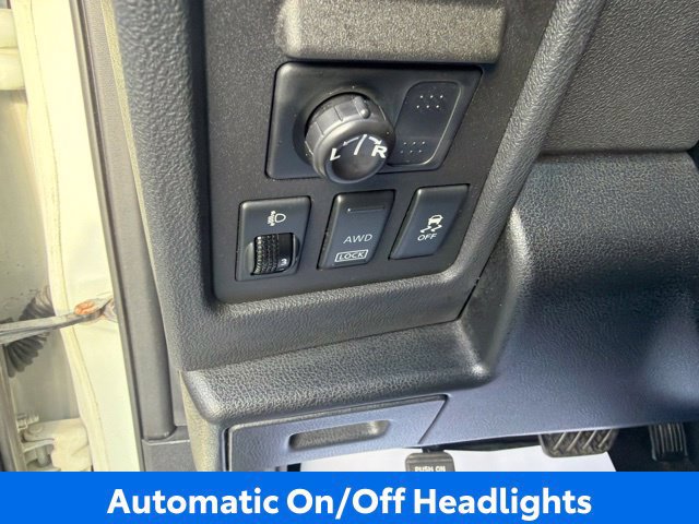Used 2013 Nissan Rogue SL AWD/4WD image 20