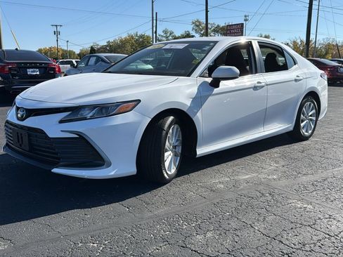 Certified 2024 Toyota Camry LE image 3