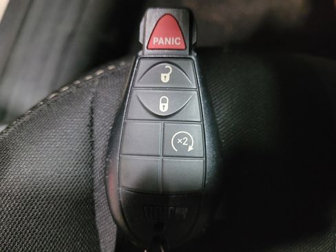 Used 2016 Jeep Cherokee Latitude w/ Cold Weather Group image 32