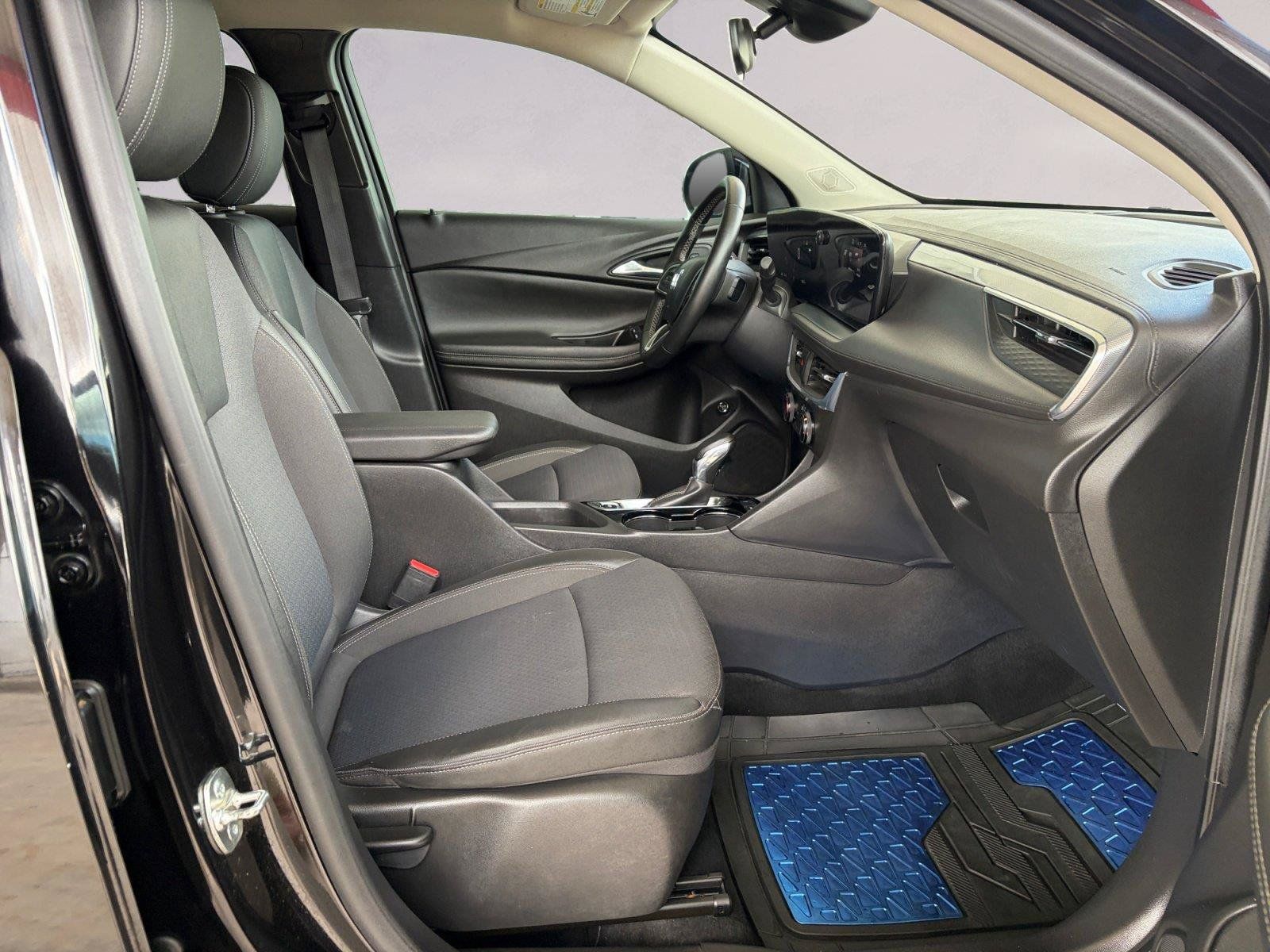 Used 2025 Buick Encore GX Preferred FWD image 15