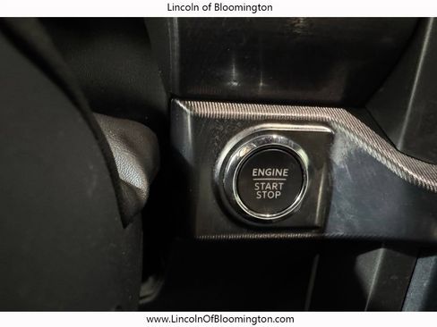 Used 2025 Ford F150 Lariat AWD/4WD image 45