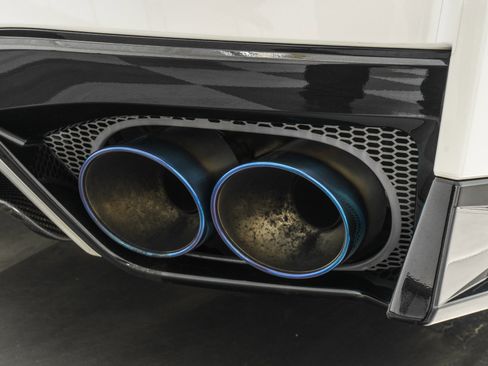 Used 2020 Nissan GT-R Premium image 38