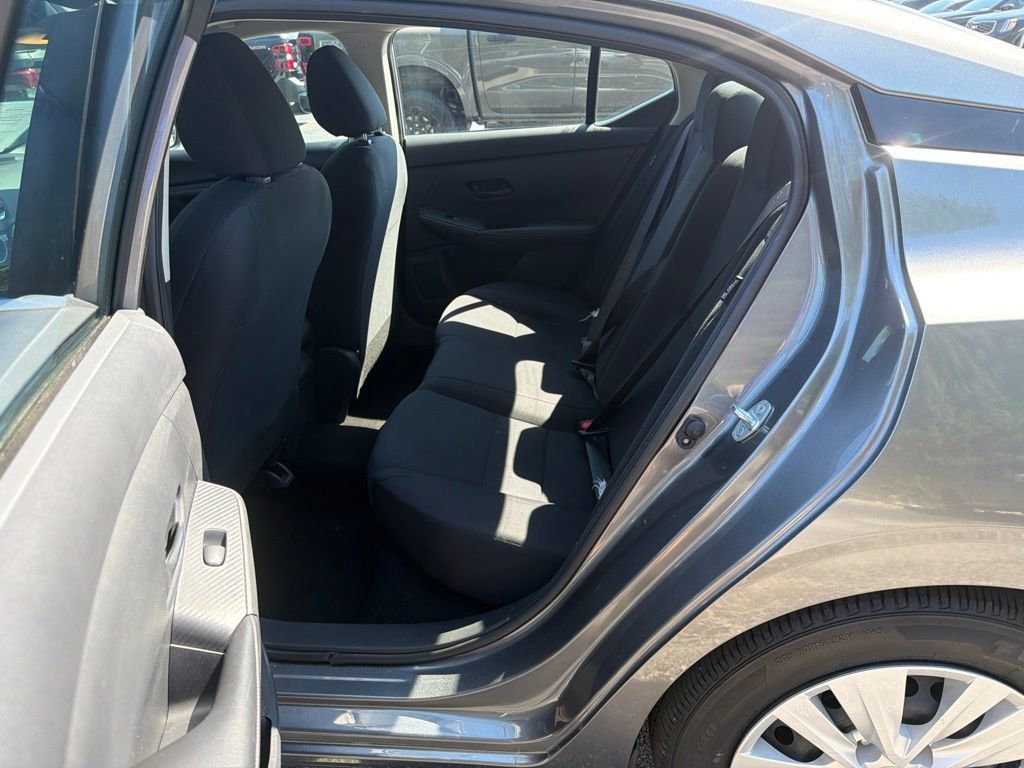 Used 2024 Nissan Sentra S FWD image 10