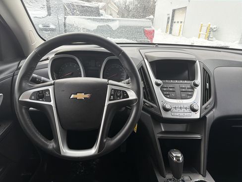 Used 2017 Chevrolet Equinox LT w/ Convenience Package image 13
