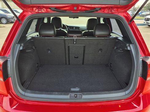 Used 2017 Volkswagen GTI SE image 29