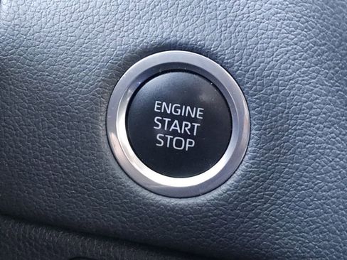 Used 2023 Toyota Tundra Limited AWD/4WD image 18