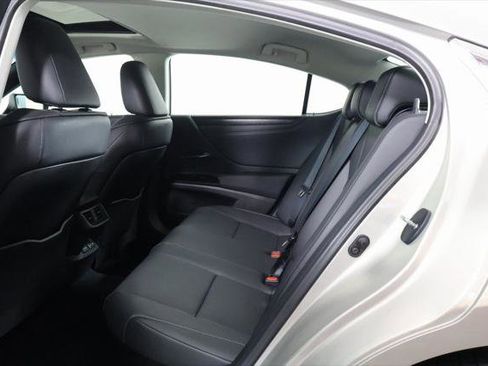 Certified 2025 Lexus ES 300h w/ Premium Package FWD image 11