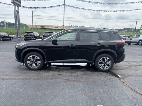 Used 2023 Nissan Rogue SV AWD/4WD image 7
