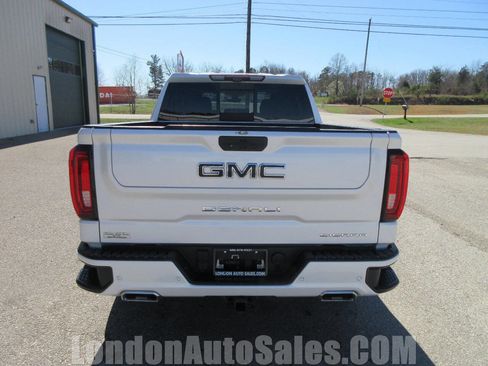 Used 2021 GMC Sierra 1500 Denali w/ Denali Ultimate Package AWD/4WD image 5