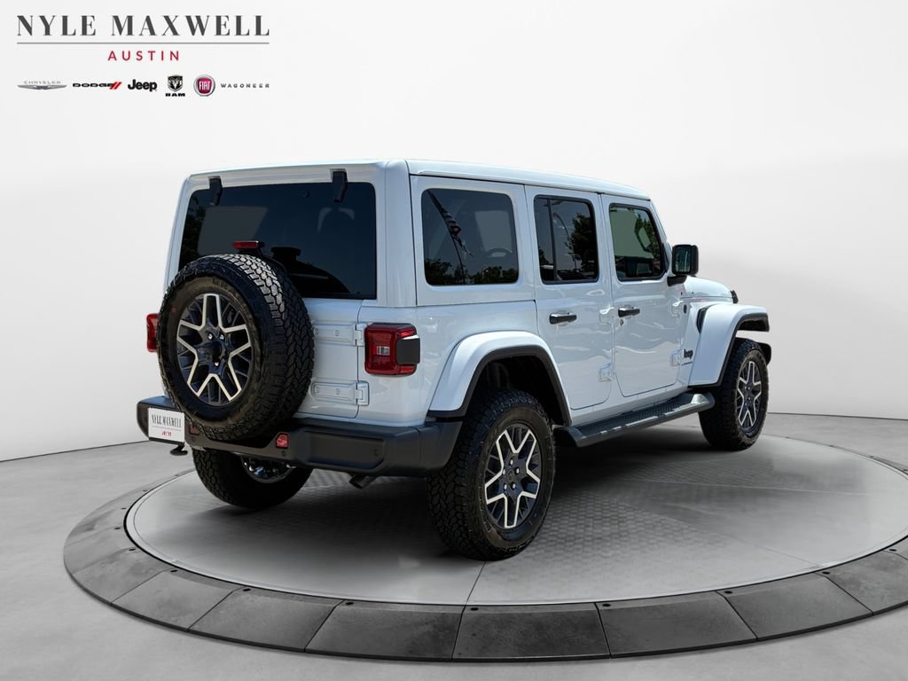 New 2026 Jeep Wrangler Unlimited Sahara AWD/4WD image 16