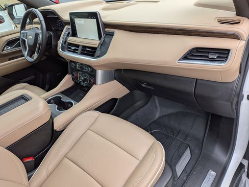 Used 2022 Chevrolet Tahoe Premier w/ Premium Package image 44