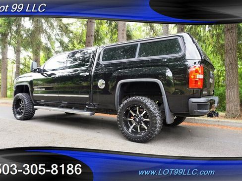 Used 2015 GMC Sierra 2500 Denali w/ Duramax Plus Package AWD/4WD image 11