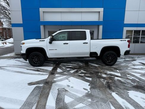Certified 2025 Chevrolet Silverado 2500 Custom w/ Custom Value Package image 5