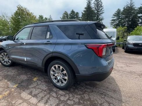 New 2026 Ford Explorer Active w/ Active Comfort Package AWD/4WD image 6