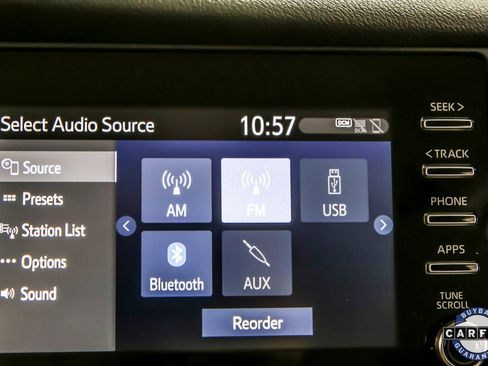 Used 2020 Toyota Sienna L image 22