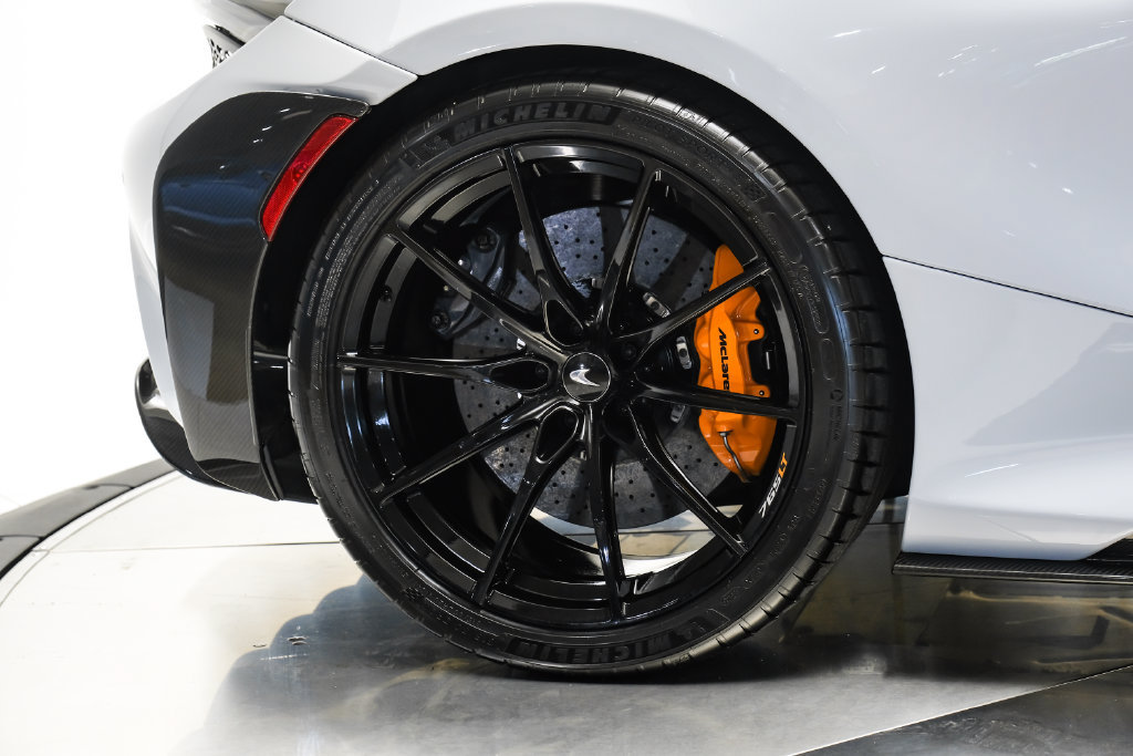 Used 2022 McLaren 765LT RWD image 46