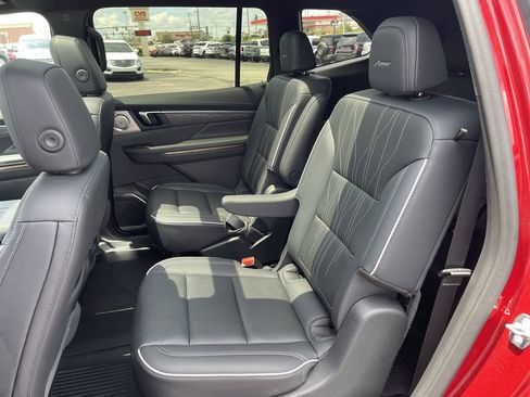 Certified 2025 Buick Enclave Avenir w/ Super Cruise Package image 26