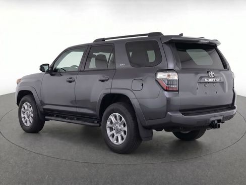 Used 2021 Toyota 4Runner SR5 Premium w/ Moonroof Package AWD/4WD image 3