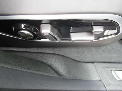 New 2025 Jeep Grand Cherokee Summit image 16