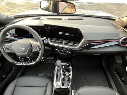 New 2026 Chevrolet Trax RS w/ Sunroof Package image 9